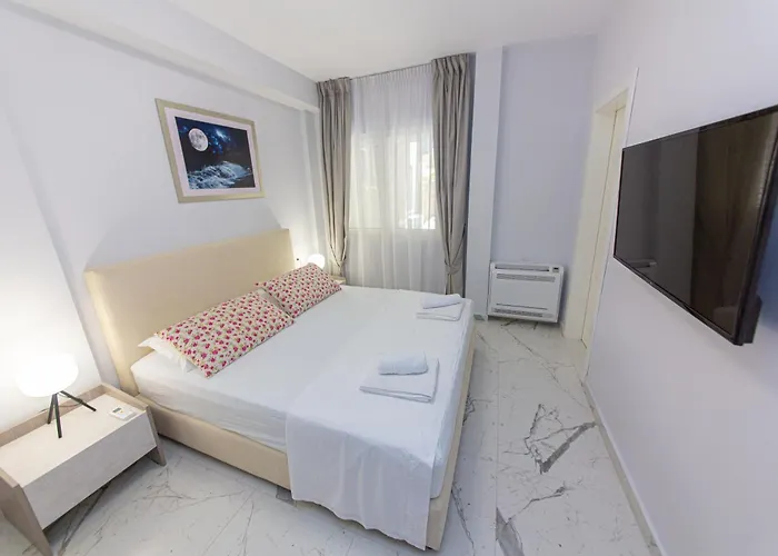 Luxury 4 Apartment *